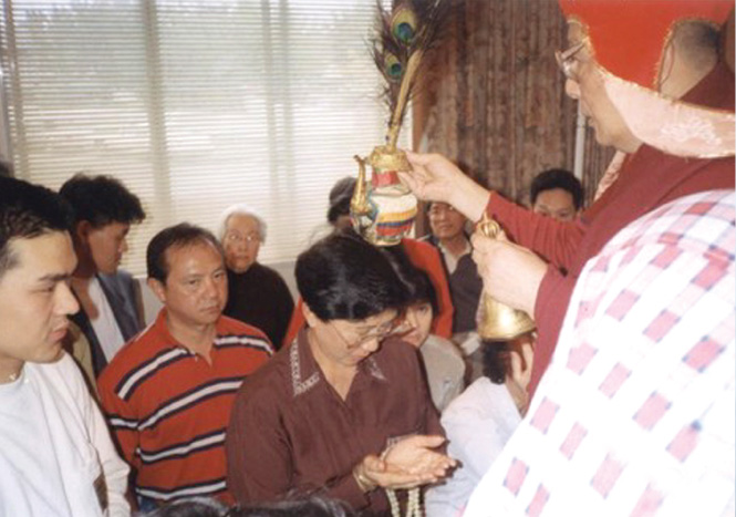 Lama Kan Tsao bestowing the Padmasambhava empowerment in Vancouver, 1992