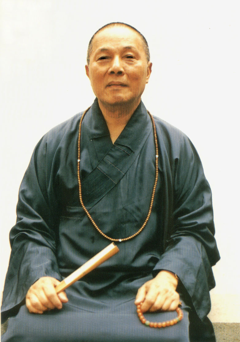 根造上师僧装像
