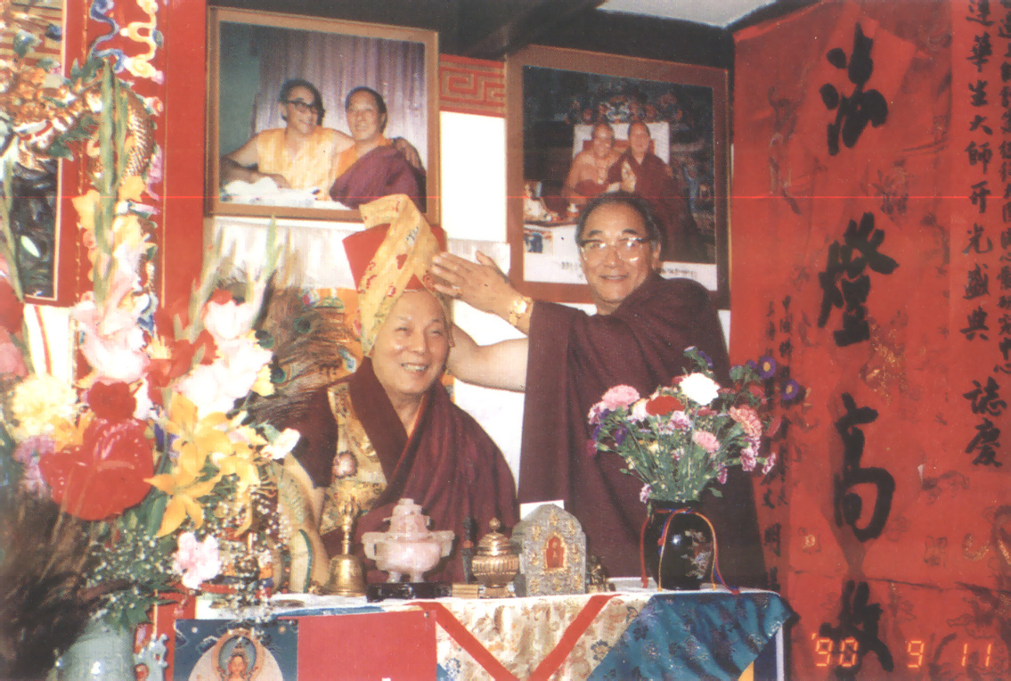 薩迦法王大欽仁波且為根造上師加冕 (一)